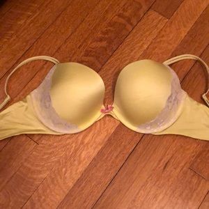Victoria’s Secret Very Sexy Push-Up Bra